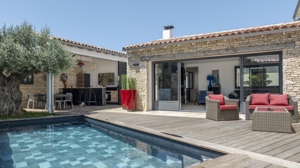 Île de Ré · Rivedoux-Plage – Villa T7 Neuve – 6 chambres · 249 m² · Piscine · Spa · Face à la mer