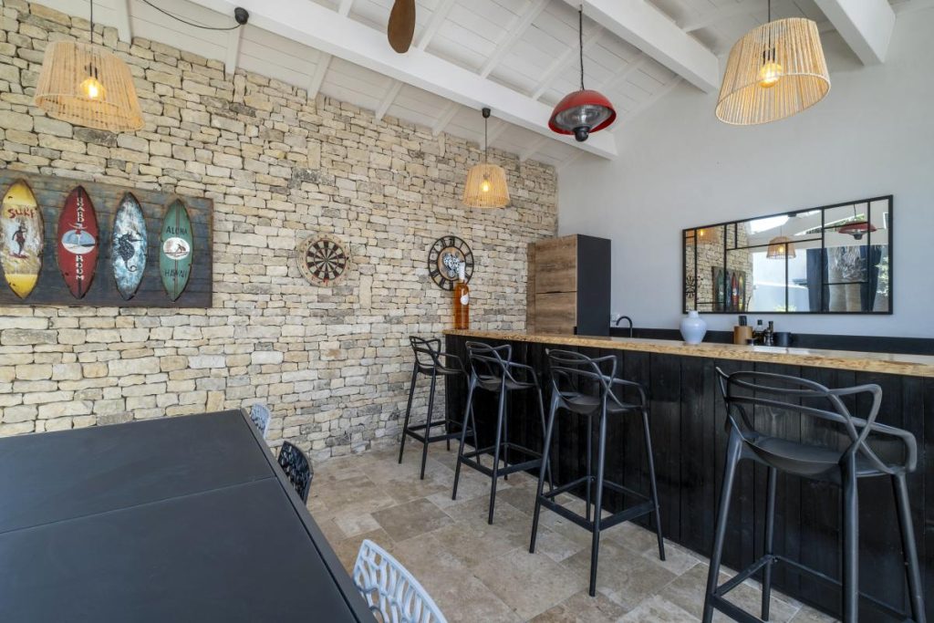 Île de Ré · Rivedoux-Plage – Villa T7 Neuve – 6 chambres · 249 m² · Piscine · Spa · Face à la mer